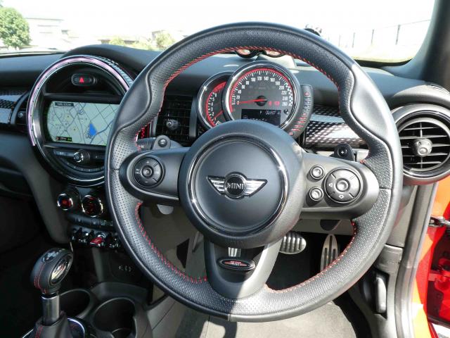 滋賀県中古車　BMW MINI ジョンクーパーワークス