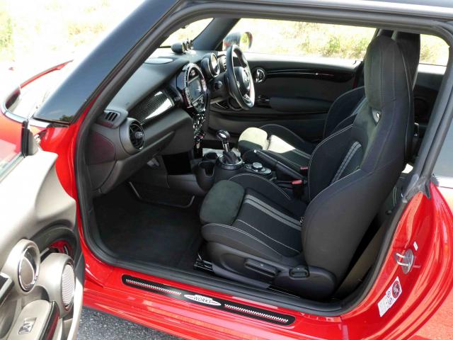 滋賀県中古車　BMW MINI ジョンクーパーワークス