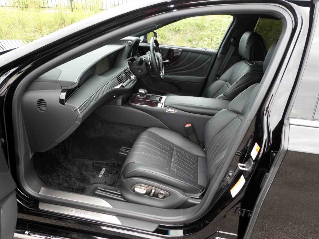 滋賀県中古車　レクサス LS LS500h エグゼクティブ