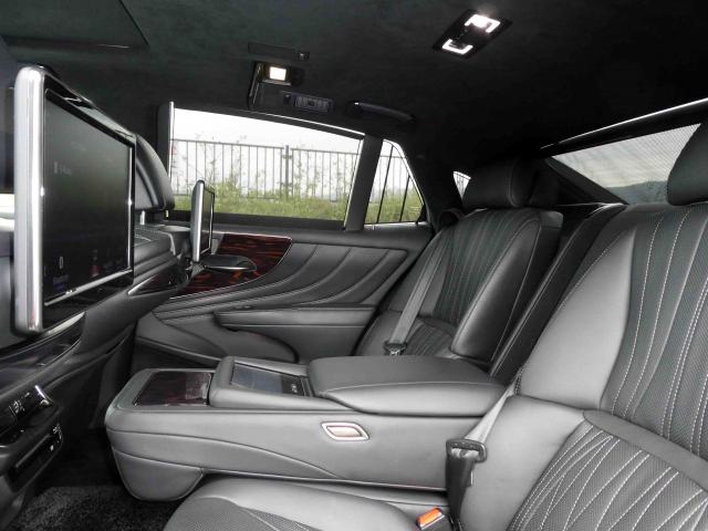 滋賀県中古車　レクサス LS LS500h エグゼクティブ
