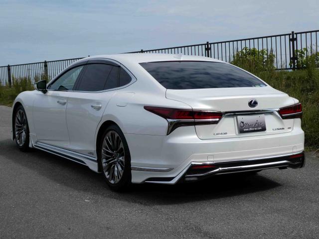 滋賀県中古車　レクサス LS LS500h バージョンL