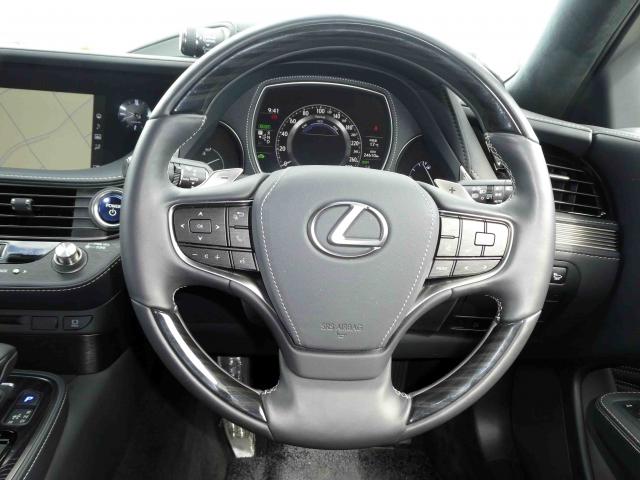 滋賀県中古車　レクサス LS LS500h バージョンL