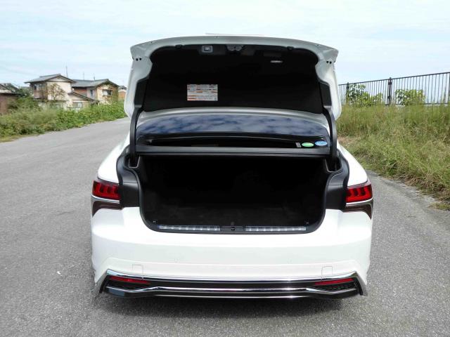 滋賀県中古車　レクサス LS LS500h バージョンL