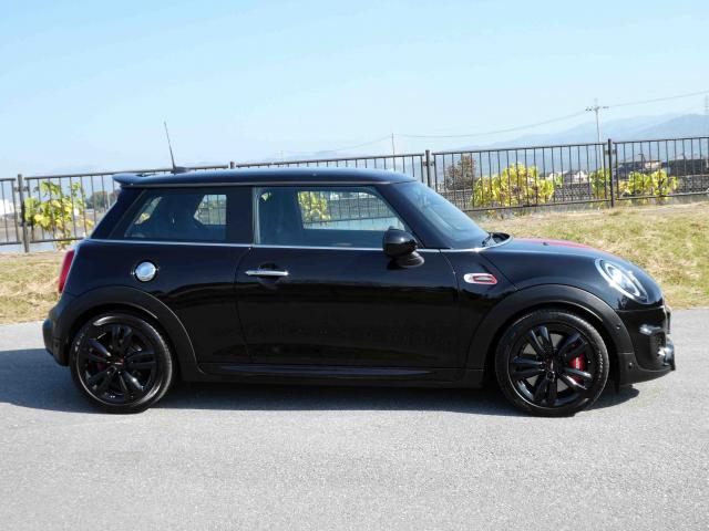 滋賀県中古車　BMW MINI ジョンクーパーワークス