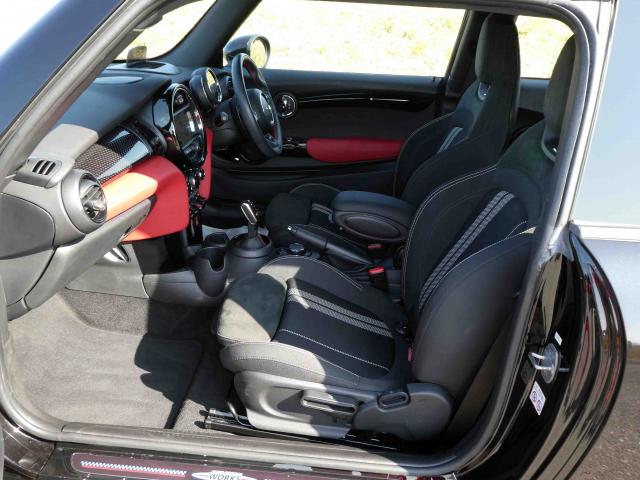 滋賀県中古車　BMW MINI ジョンクーパーワークス