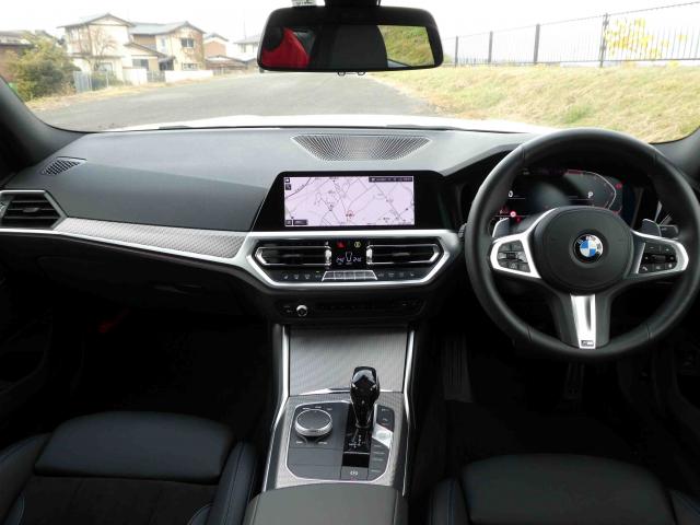 滋賀県中古車　BMW 3シリーズ 320i Mスポーツ