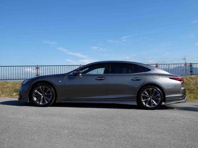 滋賀県中古車　レクサス LS LS500 Fスポーツ