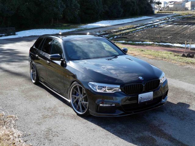 滋賀県中古車　BMW 5シリーズ 540i xDriveツーリングMスポーツ