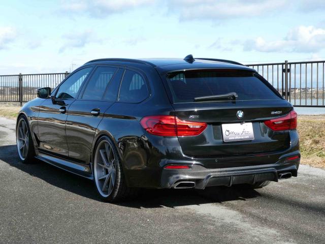 滋賀県中古車　BMW 5シリーズ 540i xDriveツーリングMスポーツ