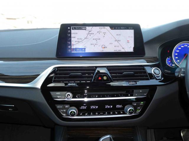 滋賀県中古車　BMW 5シリーズ 540i xDriveツーリングMスポーツ
