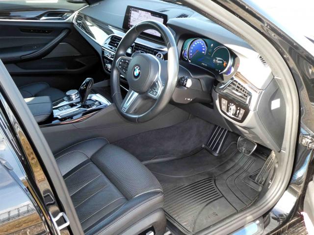 滋賀県中古車　BMW 5シリーズ 540i xDriveツーリングMスポーツ