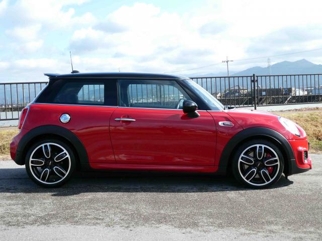 滋賀県中古車　BMW MINI ジョンクーパーワークス