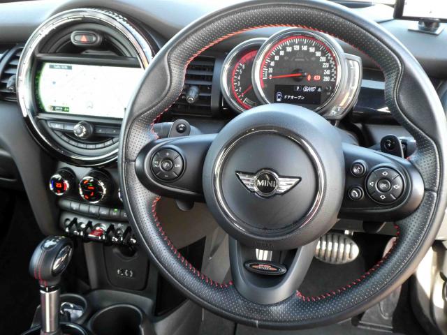 滋賀県中古車　BMW MINI ジョンクーパーワークス