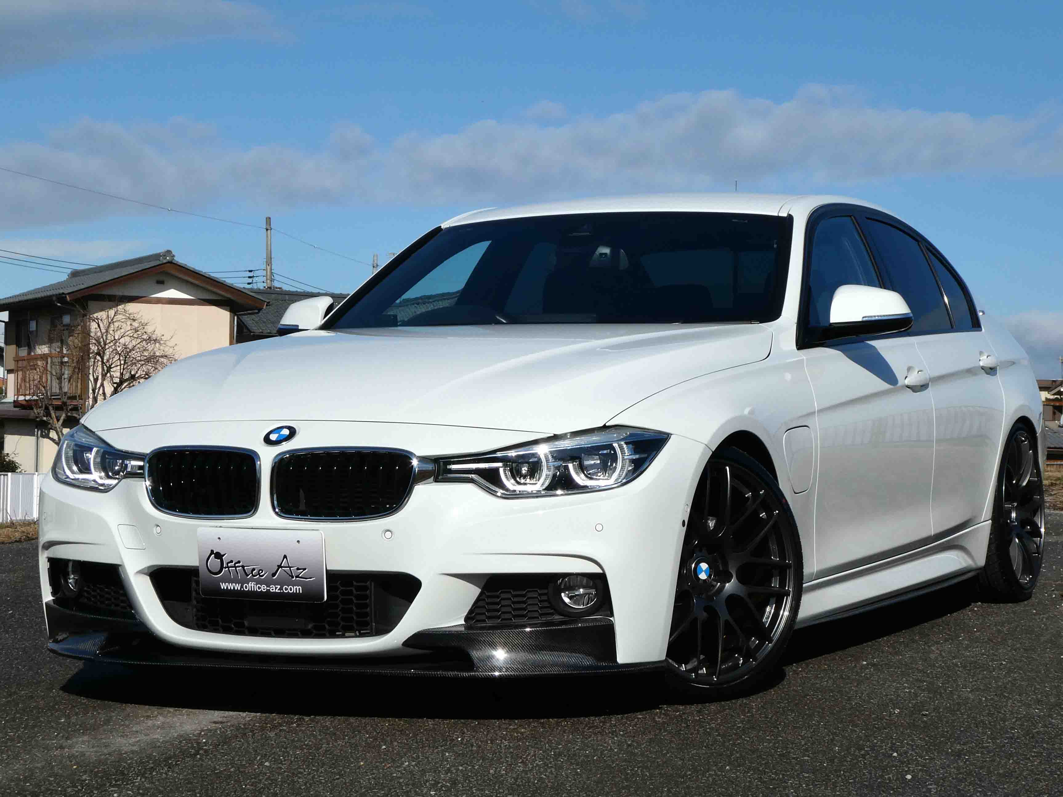 滋賀県中古車　BMW 3ã‚·ãƒªãƒ¼ã‚º 330e Mã‚¹ãƒãƒ¼ãƒ„