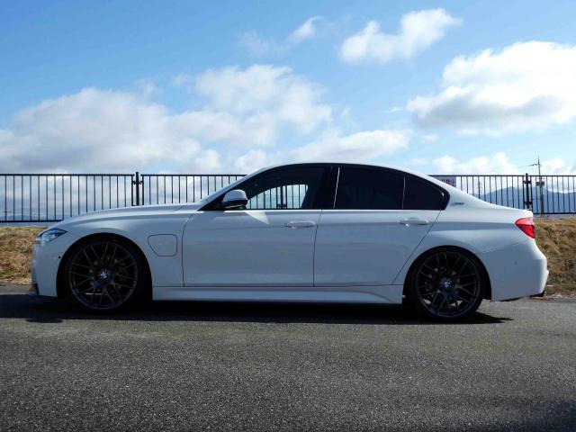 滋賀県中古車　BMW 3ã‚·ãƒªãƒ¼ã‚º 330e Mã‚¹ãƒãƒ¼ãƒ„