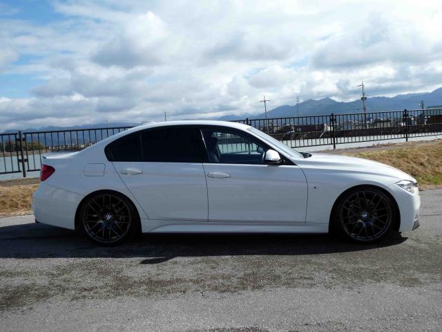 滋賀県中古車　BMW 3シリーズ 320i Mスポーツ