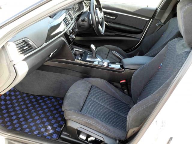 滋賀県中古車　BMW 3シリーズ 320i Mスポーツ
