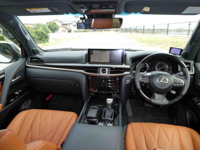 滋賀県中古車　レクサス LX LX570ブラックシークエンス