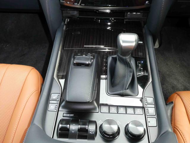 滋賀県中古車　レクサス LX LX570ブラックシークエンス