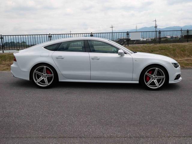 滋賀県中古車　アウディ A7 スポーツバック 3.0TFSIクワトロ Sラインパッケージ