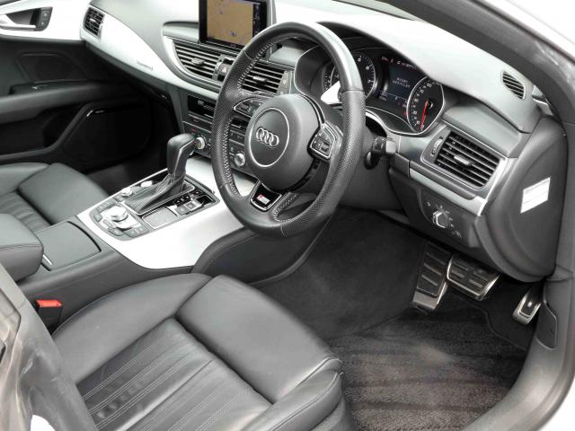 滋賀県中古車　アウディ A7 スポーツバック 3.0TFSIクワトロ Sラインパッケージ