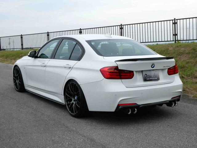 滋賀県中古車　BMW 3シリーズ 320d Mスポーツ