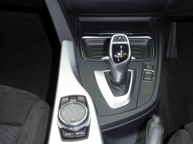 滋賀県中古車　BMW 3シリーズ 320d Mスポーツ