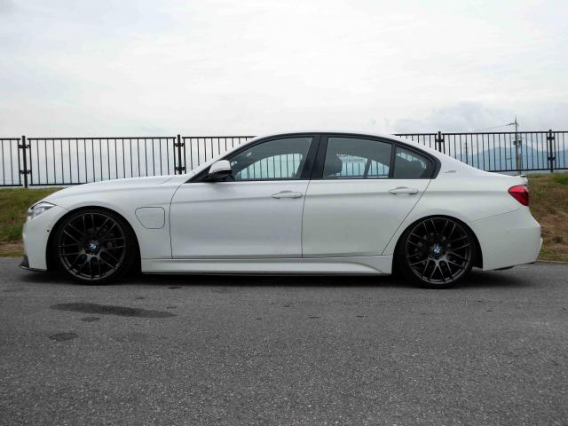 滋賀県中古車　BMW 3シリーズ 330e Mスポーツ