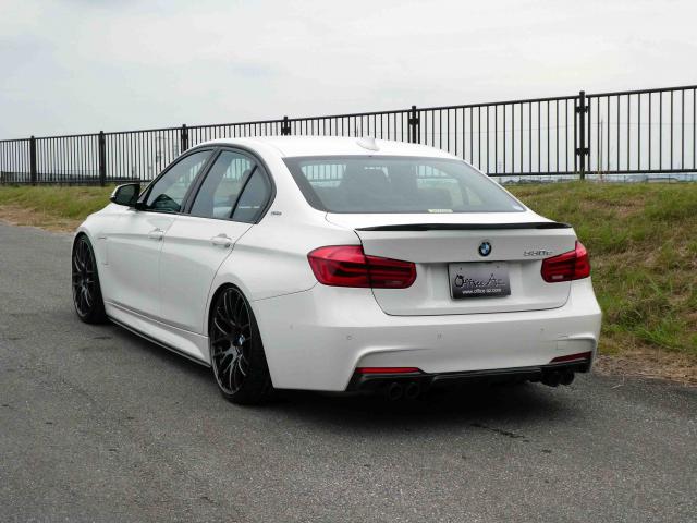 滋賀県中古車　BMW 3シリーズ 330e Mスポーツ