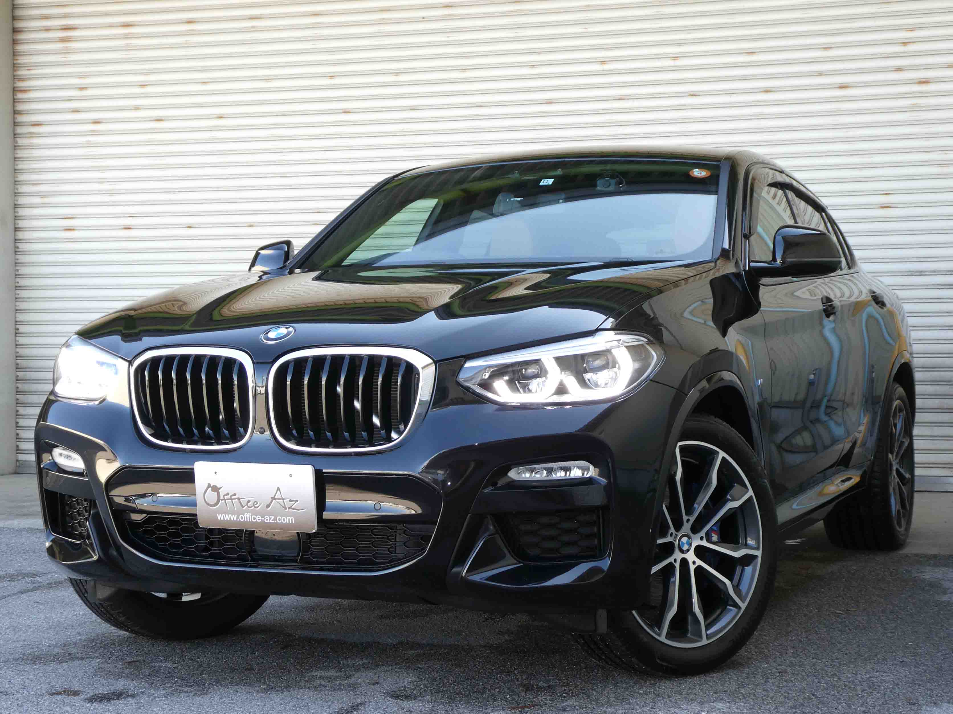 滋賀県中古車　BMW X4 xDrive30i Mスポーツ