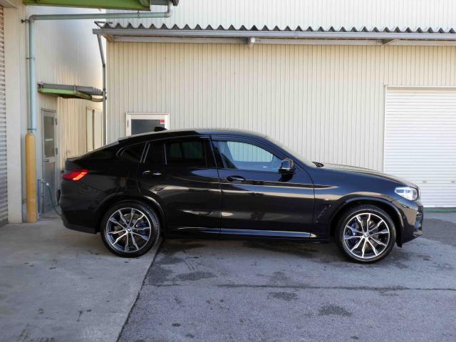 滋賀県中古車　BMW X4 xDrive30i Mスポーツ