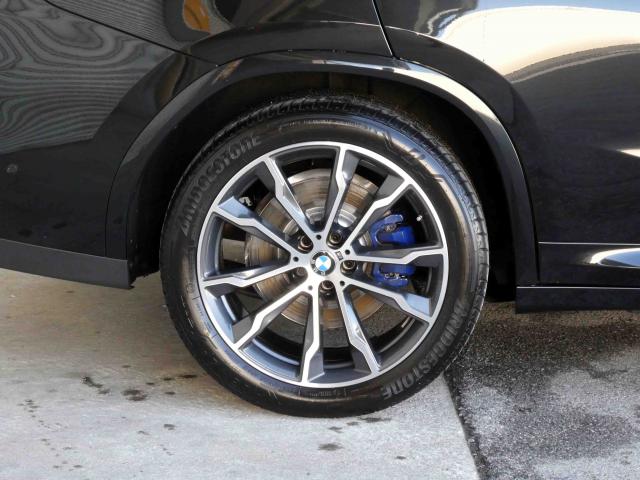 滋賀県中古車　BMW X4 xDrive30i Mスポーツ