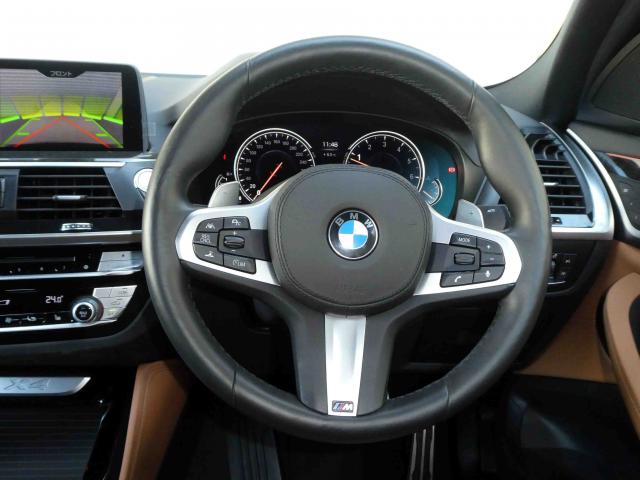 滋賀県中古車　BMW X4 xDrive30i Mスポーツ