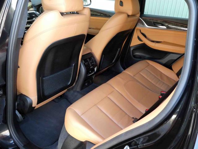 滋賀県中古車　BMW X4 xDrive30i Mスポーツ