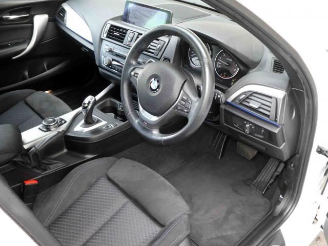 滋賀県中古車　BMW 1シリーズ M135i