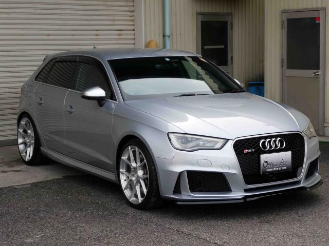 滋賀県中古車　アウディ RS3 RS3スポーツバック