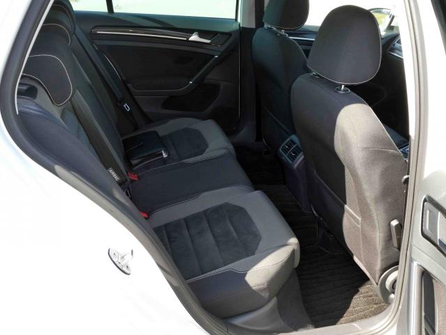 滋賀県中古車　フォルクスワーゲン ゴルフ TSIハイラインコネクト
