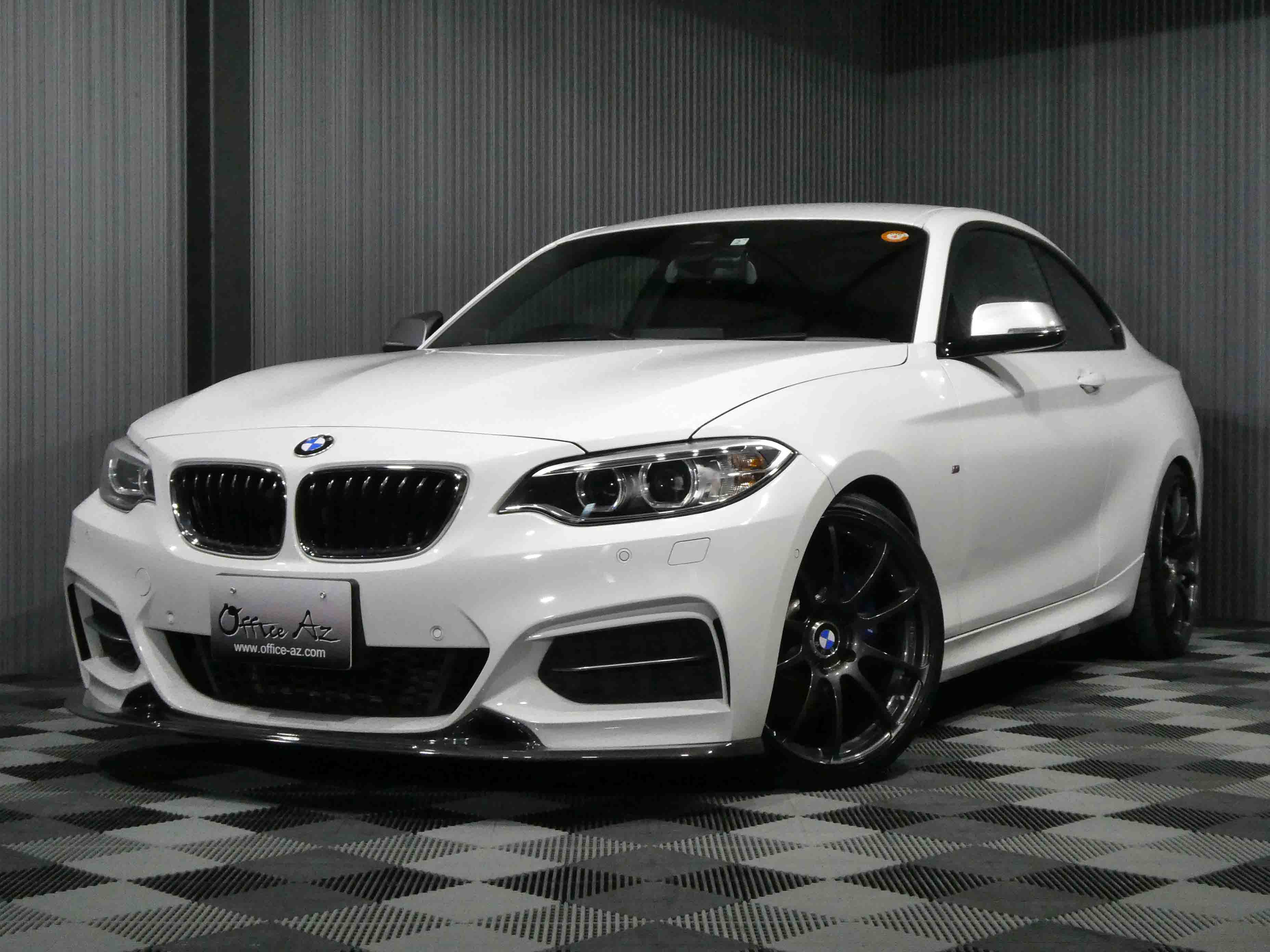 滋賀県中古車　BMW 2シリーズ M240i