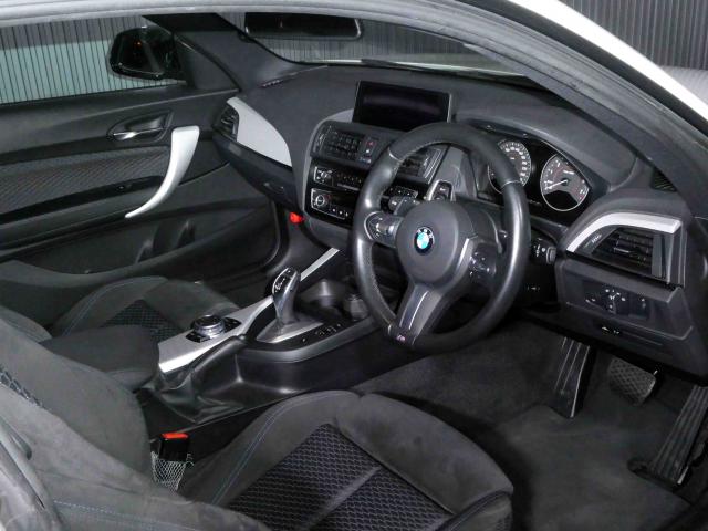 滋賀県中古車　BMW 2シリーズ M240i