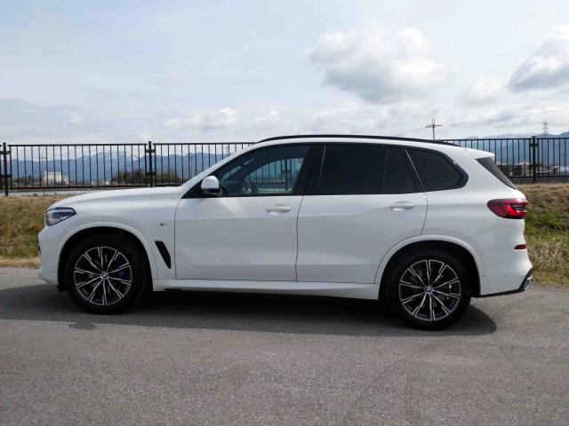 滋賀県中古車　BMW X5 xDrive35d Mスポーツ