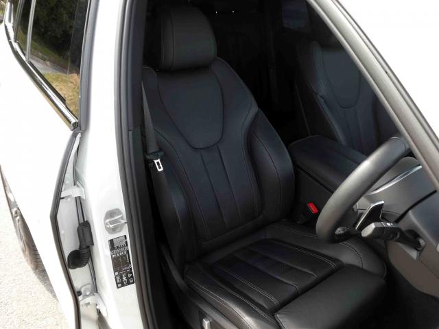 滋賀県中古車　BMW X5 xDrive35d Mスポーツ