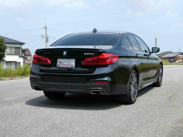 滋賀県中古車　BMW 5シリーズ 530e Mスポーツアイパフォーマンス