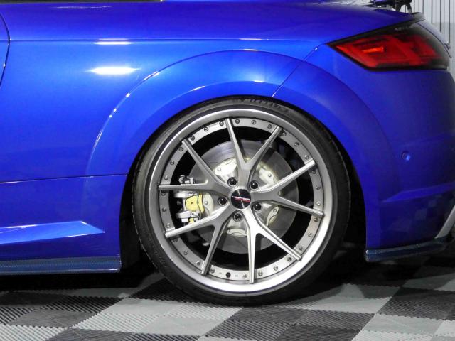 滋賀県中古車　アウディ TTSクーペ 2.0TFSIクワトロ