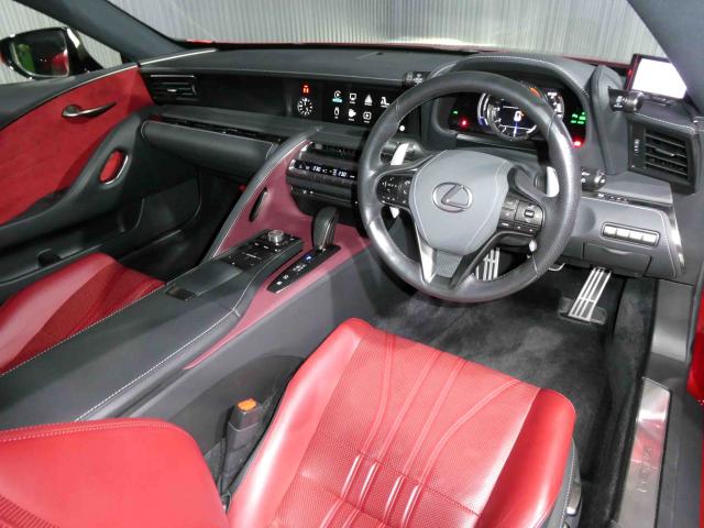 滋賀県中古車　レクサス LC LC500h Lパッケージ