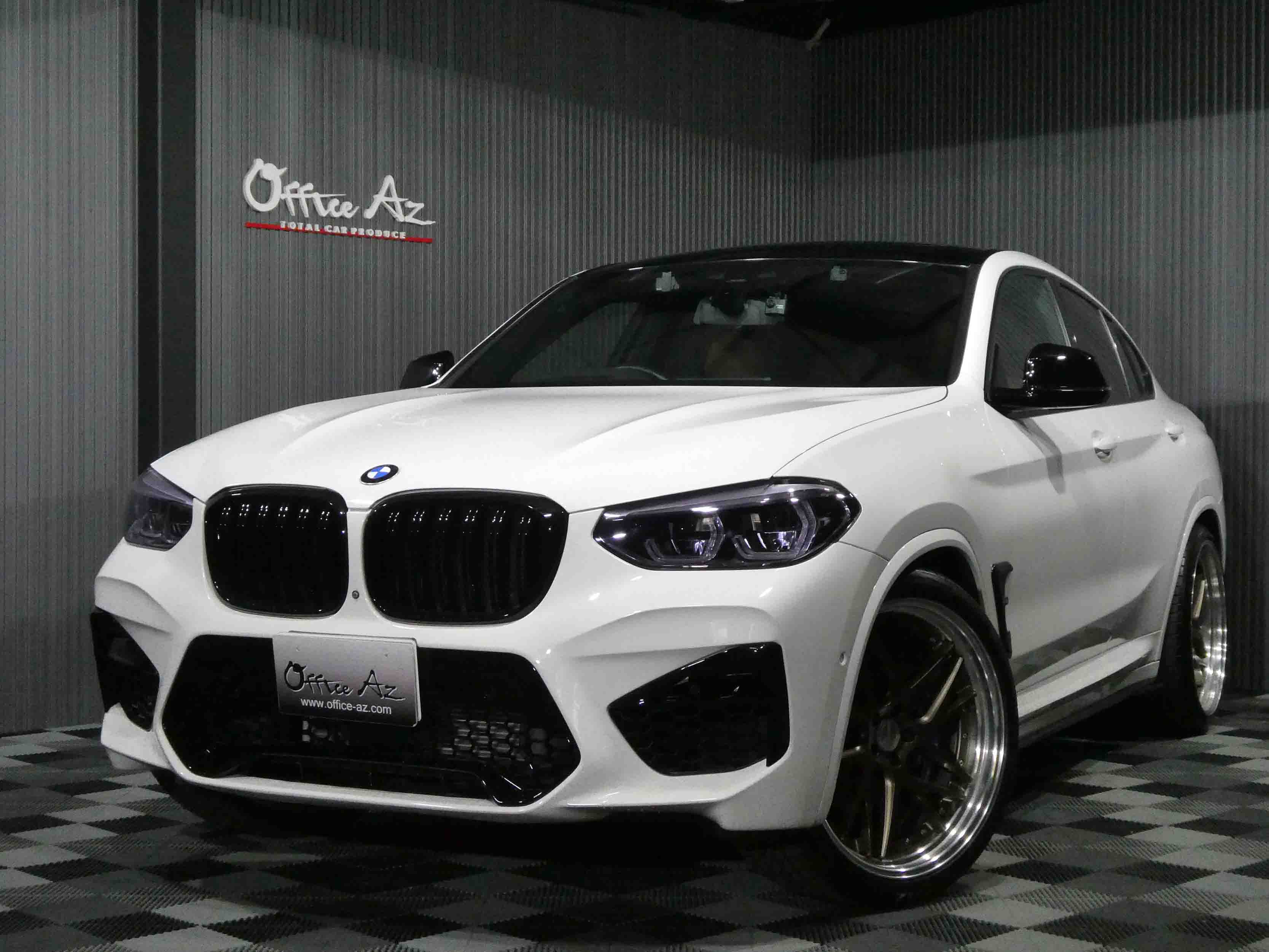滋賀県中古車　BMW X4 M40i