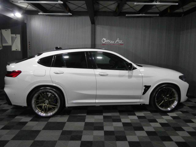 滋賀県中古車　BMW X4 M40i