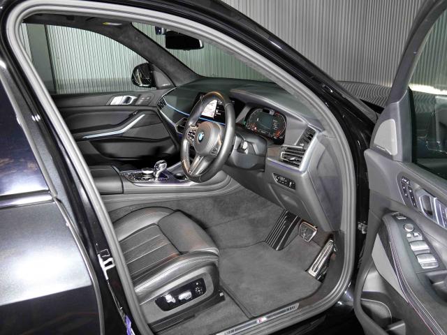 滋賀県中古車　BMW X7 xDrive35d Mスポーツ