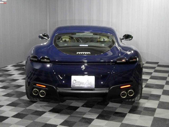 滋賀県中古車　フェラーリ ローマ ベースグレード