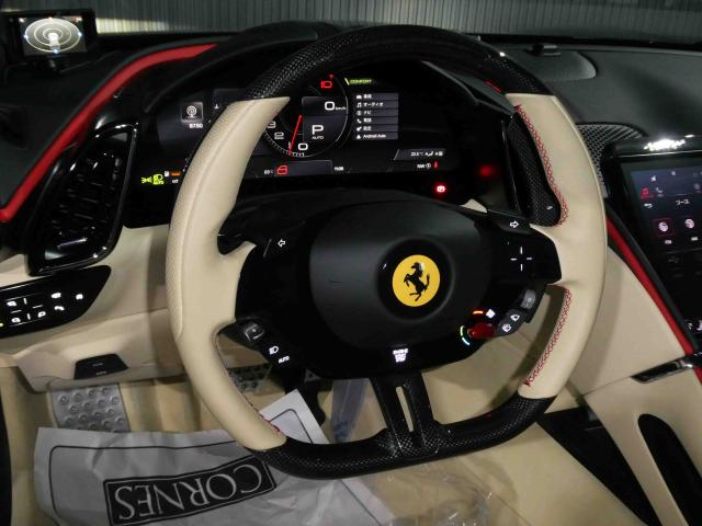 滋賀県中古車　フェラーリ ローマ ベースグレード